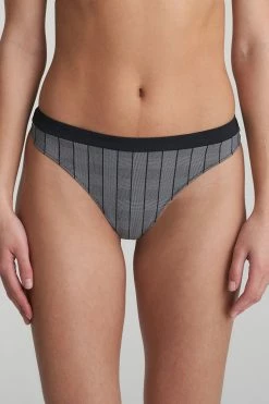 Marie Jo: Robert String