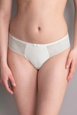 Rosa Faia: Rosemary Shorty