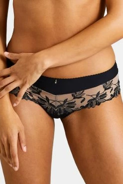 Aubade: Lovessence Saint-Tropez-Slip