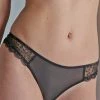 Simone Perele: Singuliere Tanga